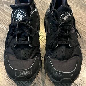 Nike Air Huarache Black Sneakers